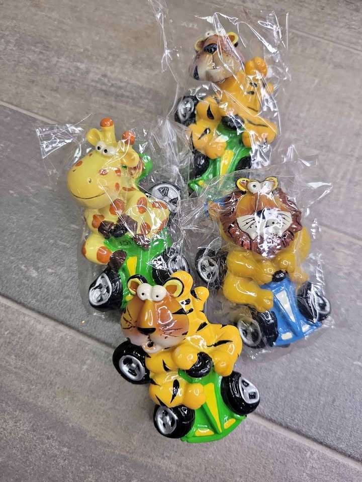 Cute Animal Scooter Magnets / Clipper – New