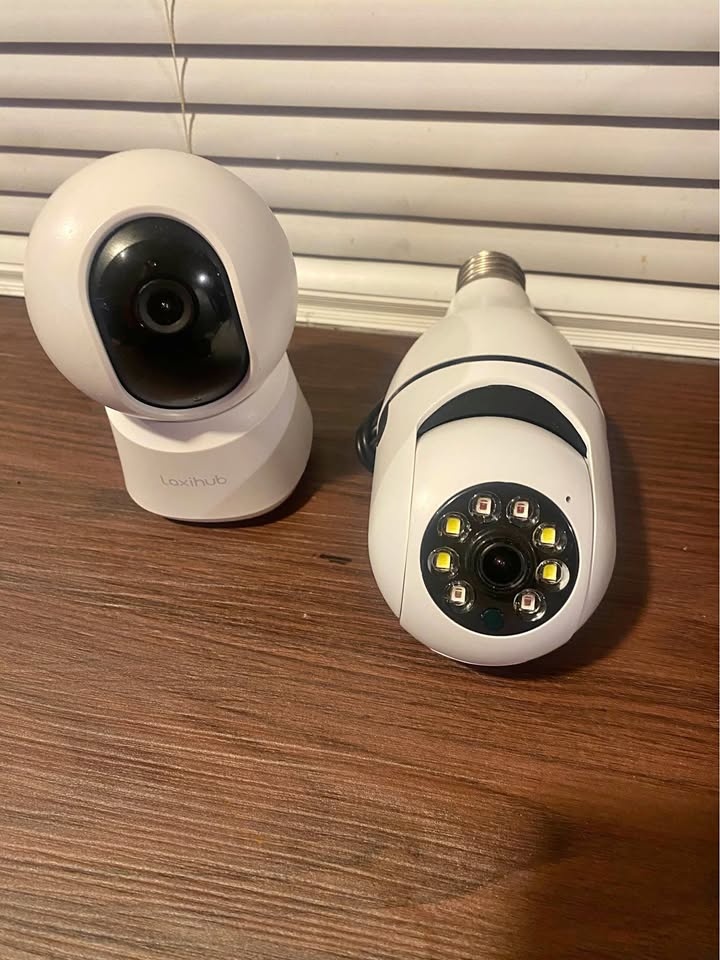 Laxihub P2 Indoor Smart Camera + Icam365 wifi camera