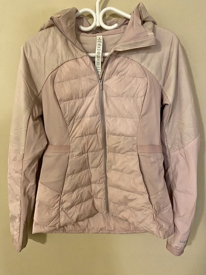Lululemon Light Pink Jacket - Size 8 - Excellent