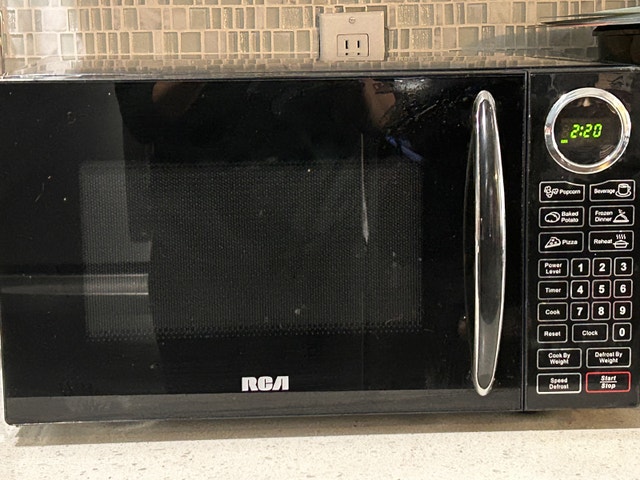 Small 900 Watts Microwave