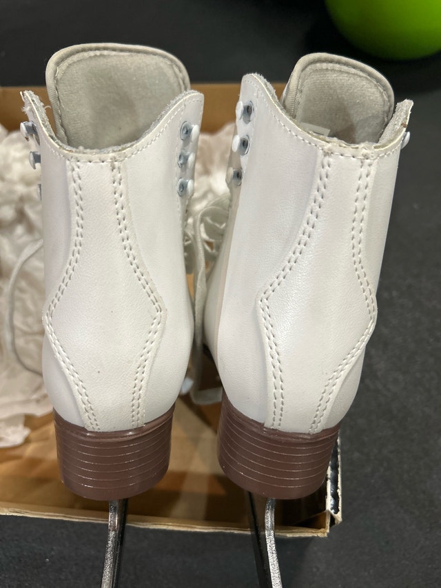 Ice Skates Junior size 11 - photo 4