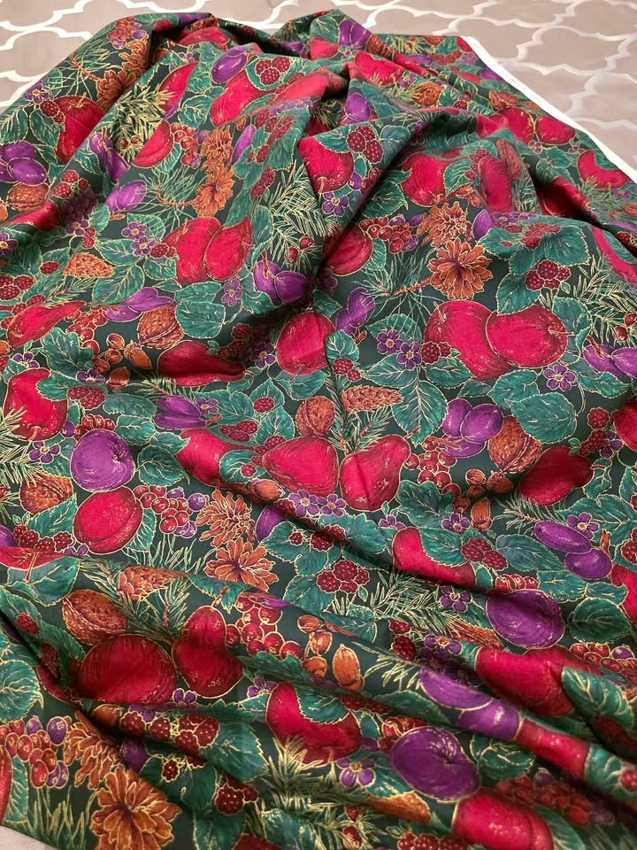 Rich Fruit Christmas Quilting Cotton - 4.2 Meters
