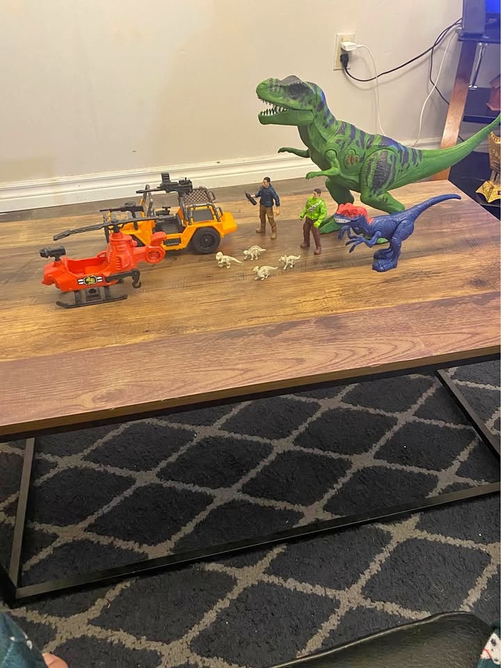 Jurassic world play set