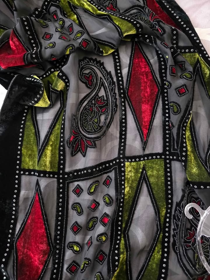 Gorgeous Black Velvet Women's Fashion Scarf - photo 2
