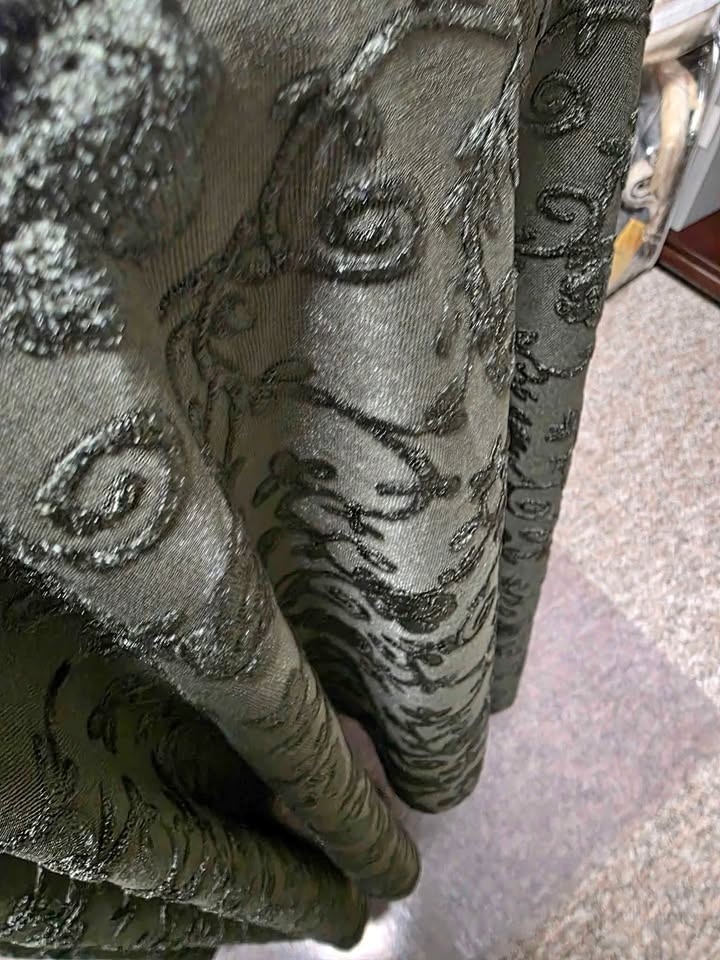 1.25 Meters Luxurious Green Relief Pattern Stretch Velour