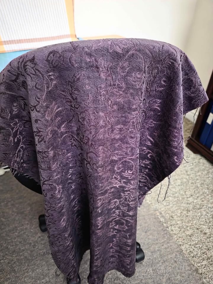 4.5 meters in Three Pieces of Luxury Chenille Fabric - photo 4