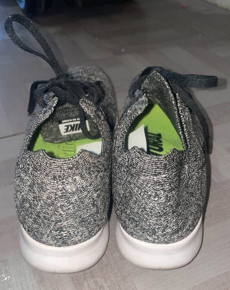 nike sneakers - photo 3
