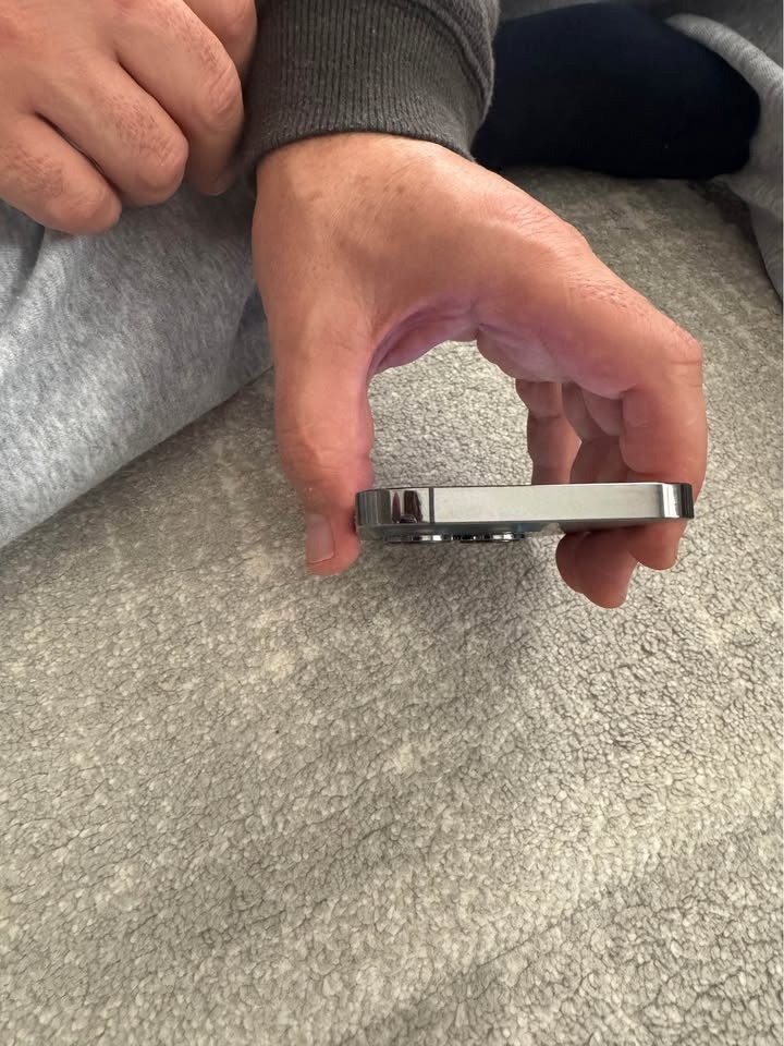 iPhone 13 Pro in great condition - photo 4