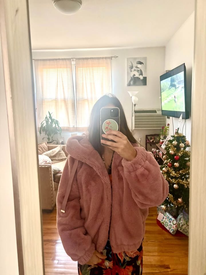 Pink Faux Fur Hooded Jacket – NEW – Size S - photo 2