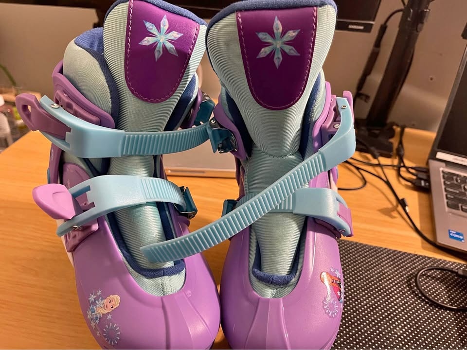 Kids Frozen 2 Ice Skates 12-2, Frozen 2 Skates plus Ryde snow he