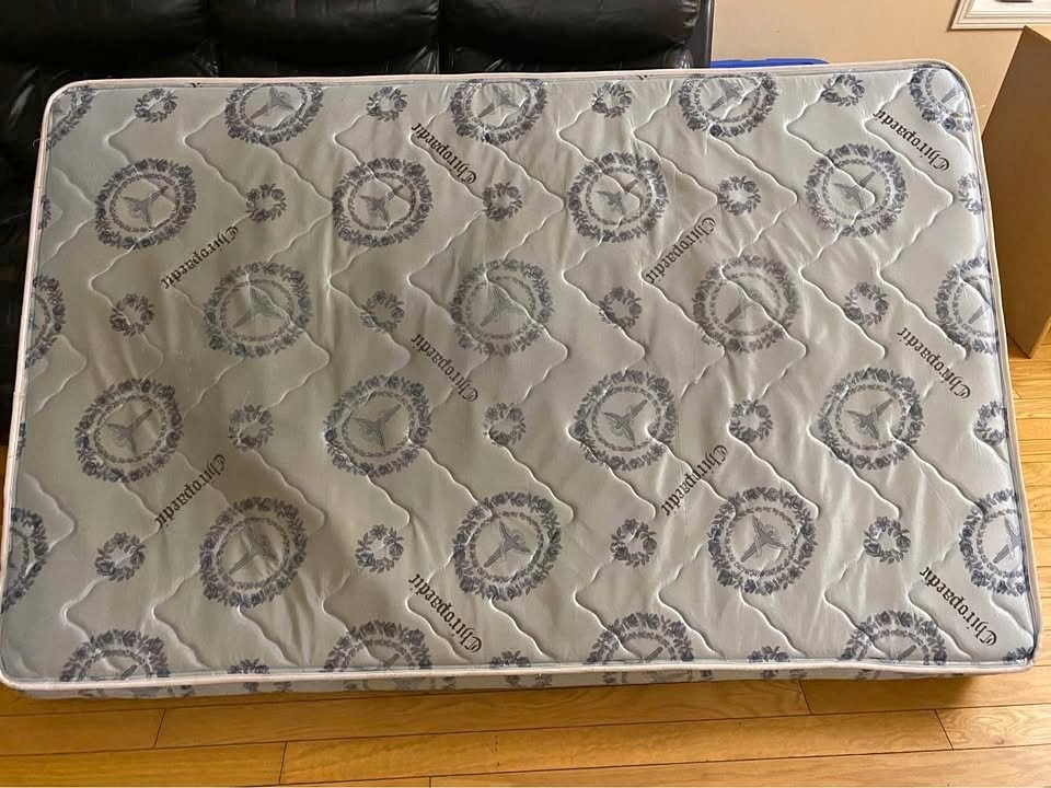 Full/Double size Chiropedic Mattress