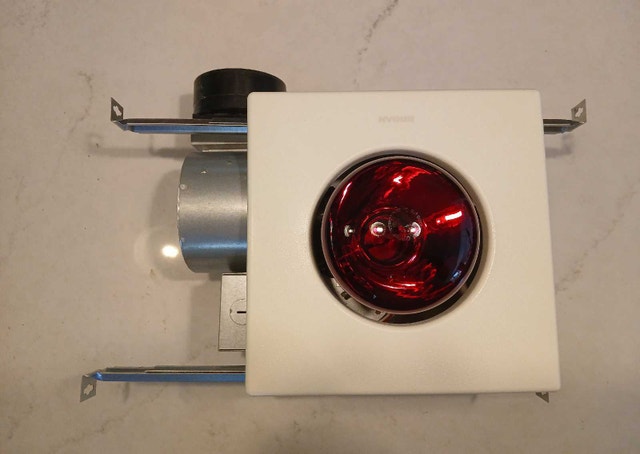 Broan Bathroom Exhaust w Heat Lamp - photo 2