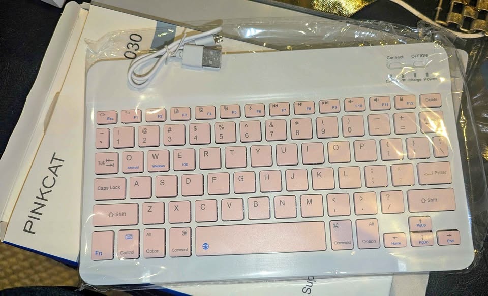 PINKCAT 🩷 BLUETOOTH Keyboard