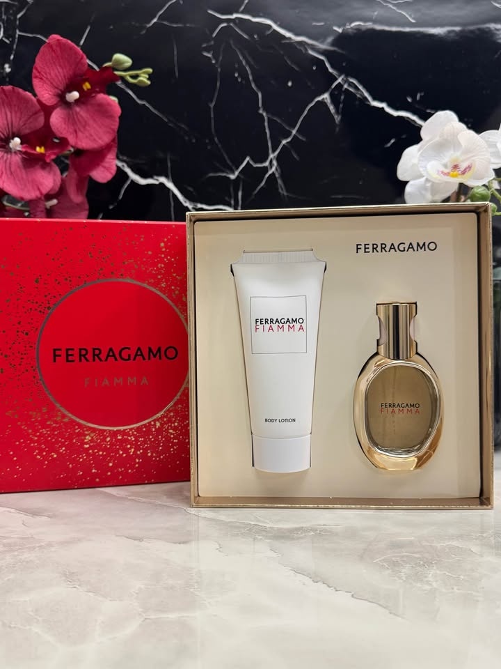 Ferragamo Fiamma 35ml Perfume Gift Set - photo 2