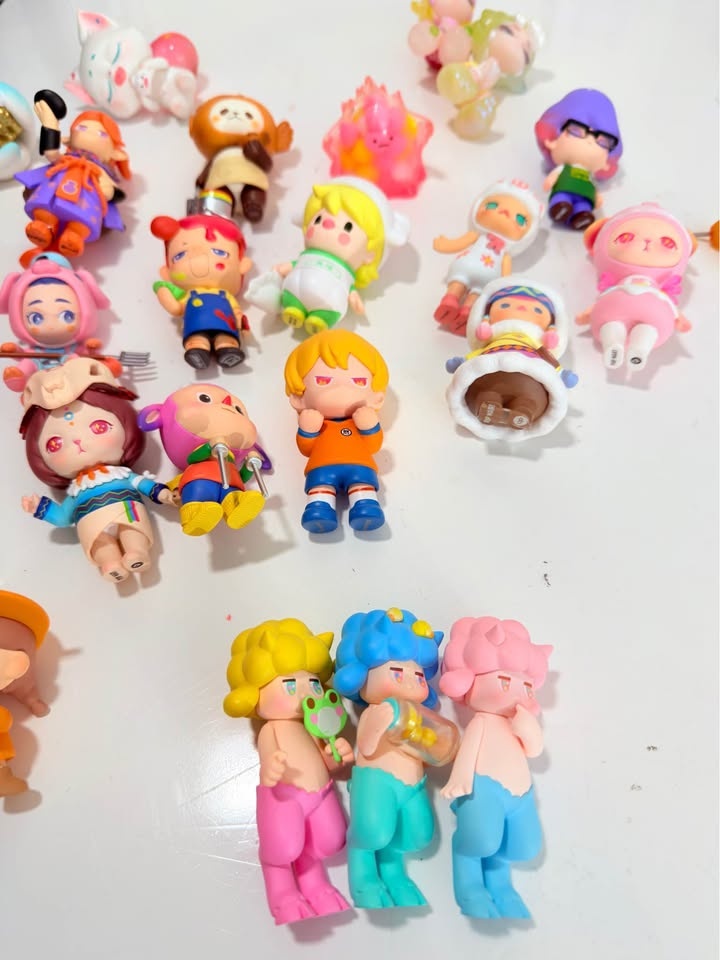 Pop mart blind box figures (25 for $150) - photo 5