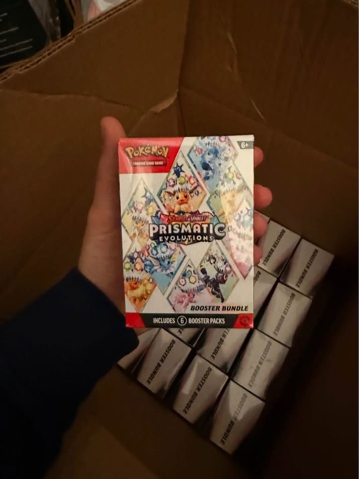 Prismatic evolution booster bundle - photo 2