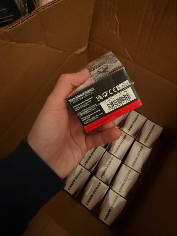 Prismatic evolution booster bundle - photo 4