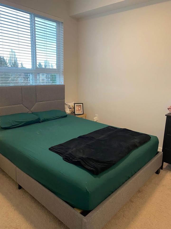 Queen Size Bed - photo 2