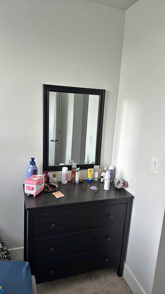 Dressing Table with Mirror