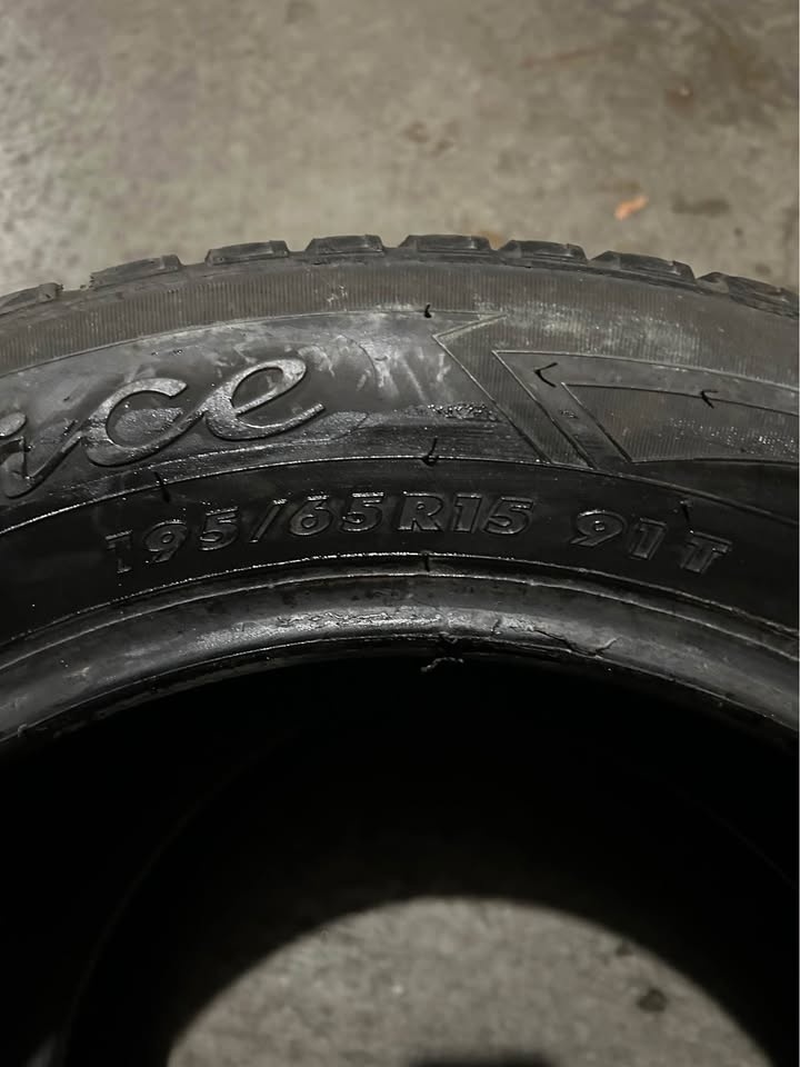 2 Winter Tires – 195/65R15 – Best Offer - photo 2