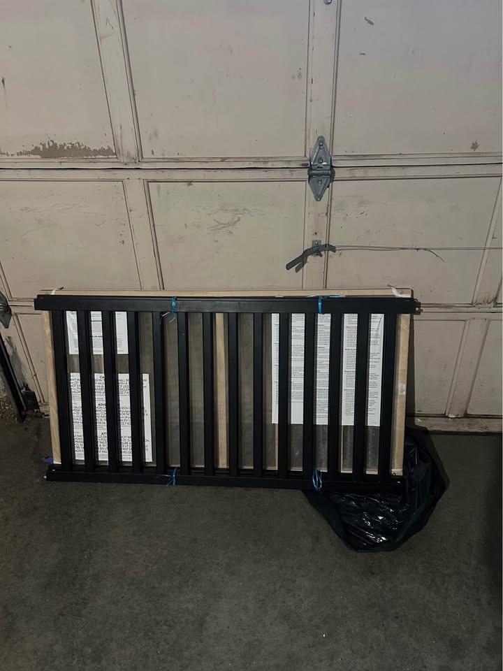 IKEA Baby Crib - OBO - photo 3