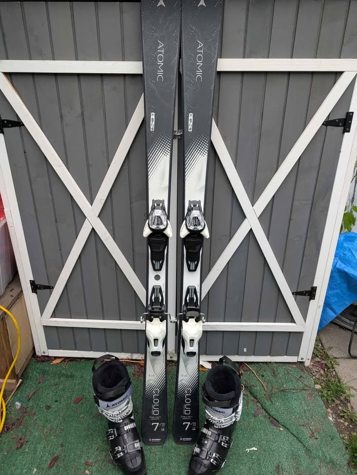 Ladies / Youth Ski Package 148cm Skis + boots + poles - photo 3