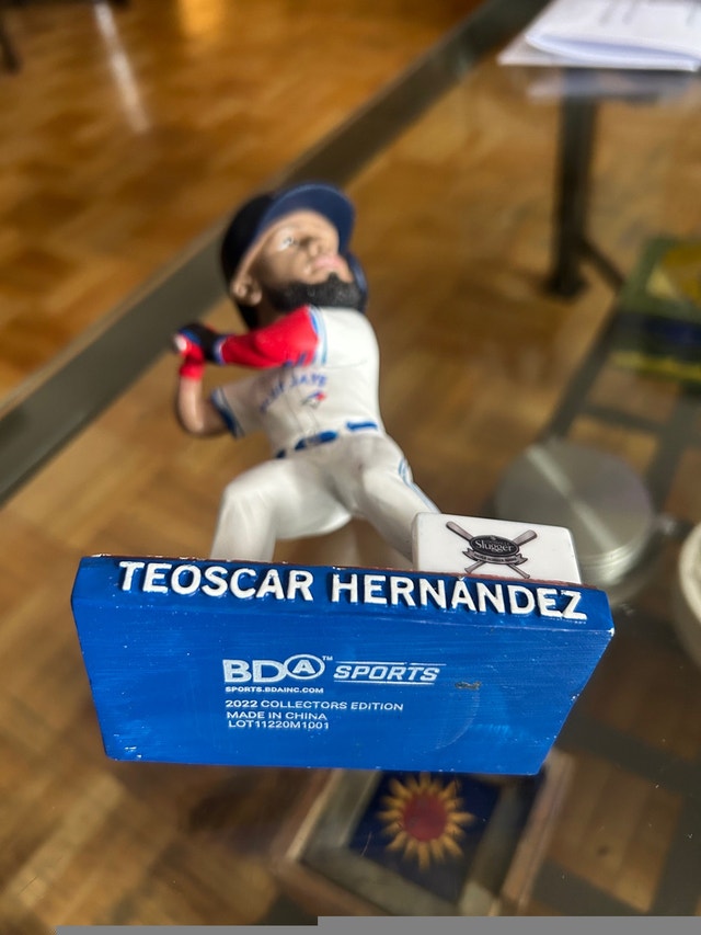 Toronto Blue Jays TeoscarHernandez Bobblehead - photo 2