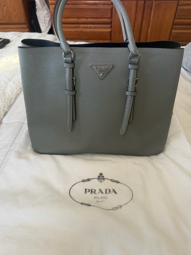 Women’s Prada Tote Bag - photo 2