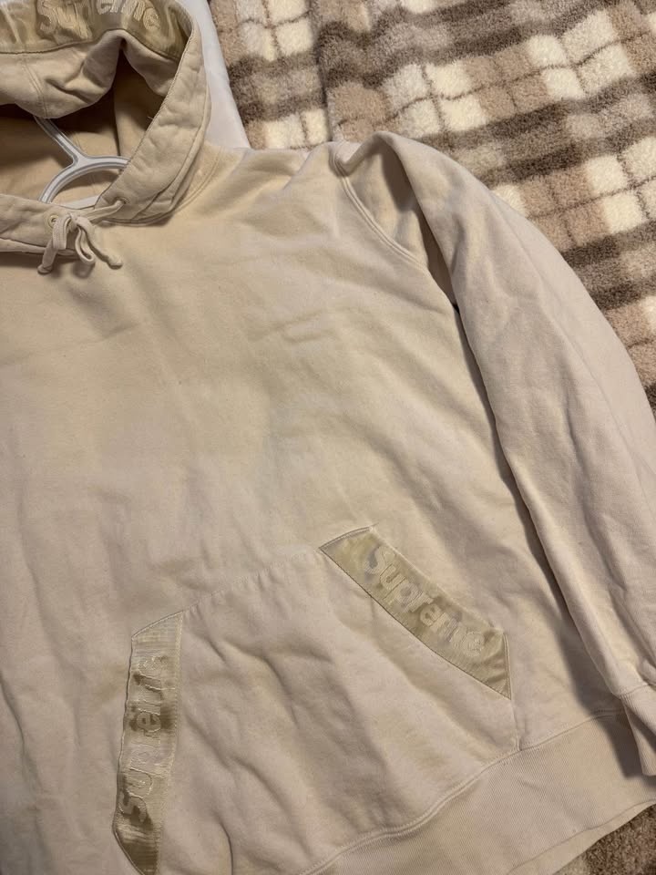 Supreme Hoodie Size Medium Unisex - photo 2