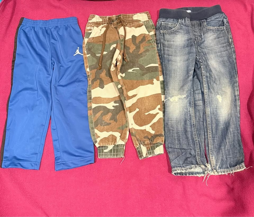 Kid’s Pants 5/lot - photo 3