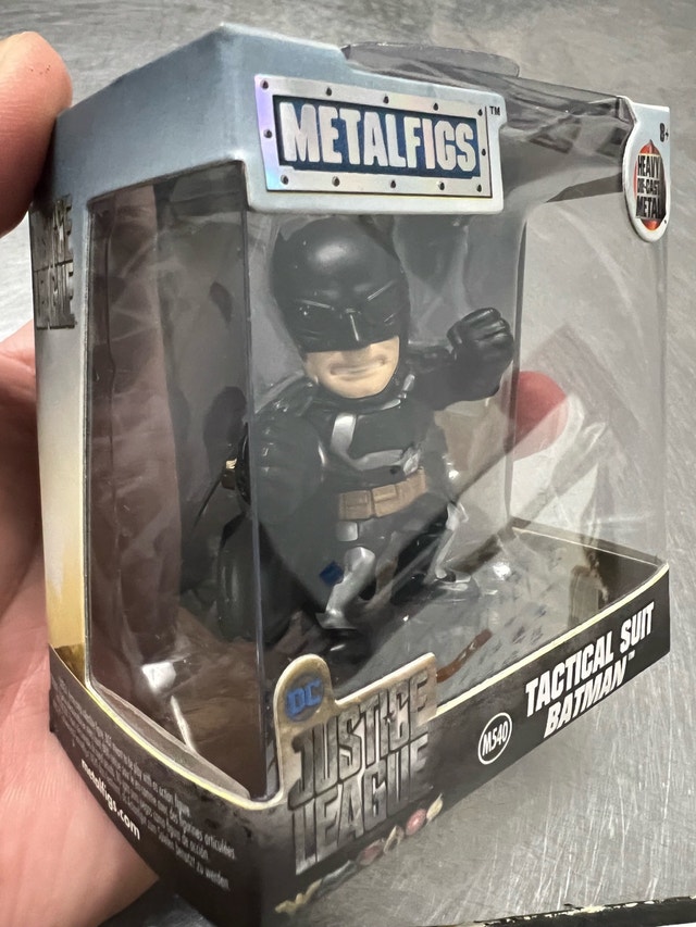 Jadatoys - Metalfigs - Tactical Suit Batman - photo 2