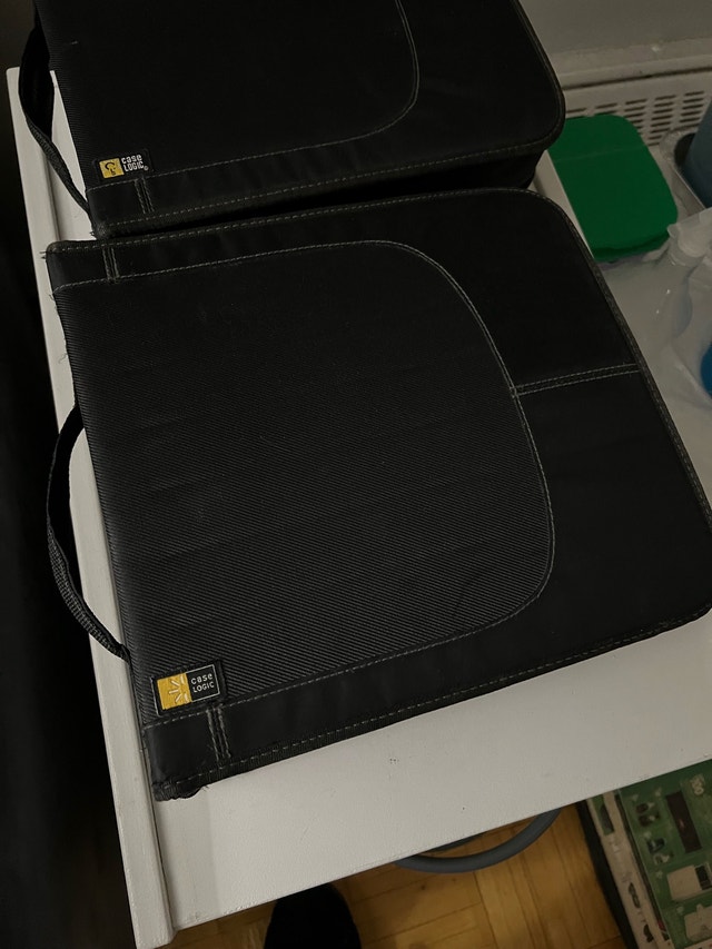 Case Logic CDW-320 Nylon 320 Disc CD Wallets