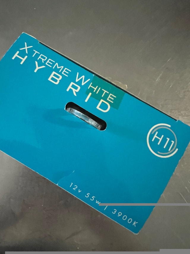 PIAA Xtreme White Hybrid Bulbs H11 - photo 3