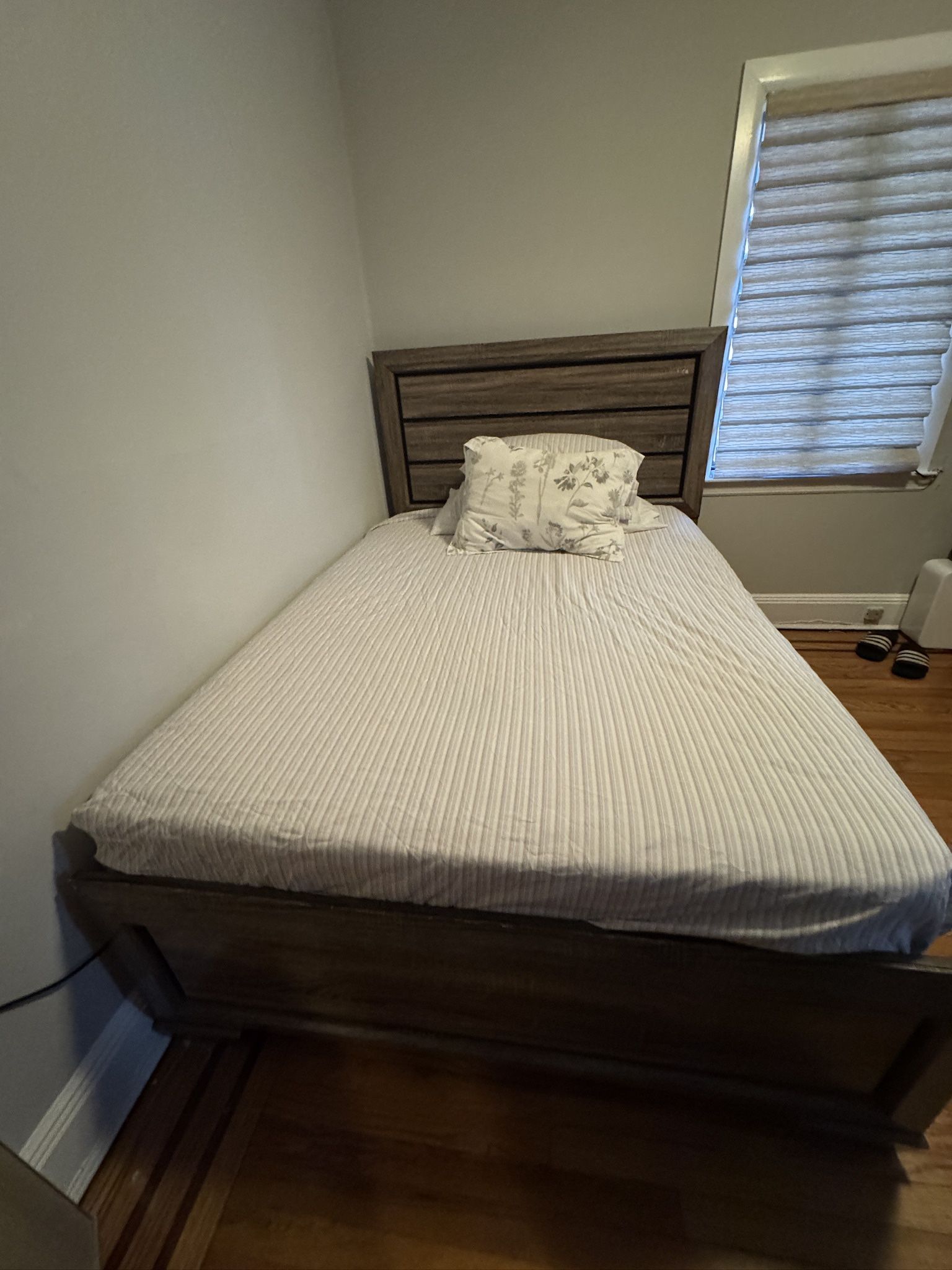 Full Size Bed Frame - photo 4