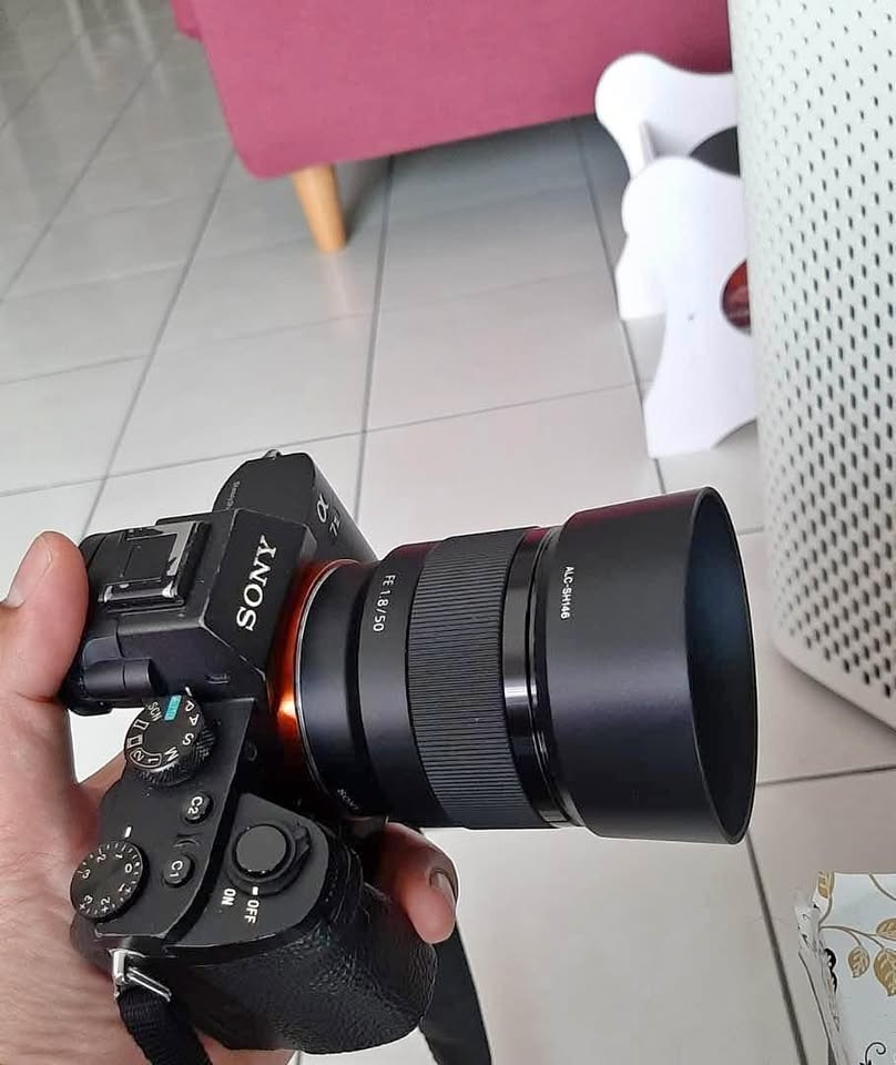 Sony Alpha a7ii With kit Lens