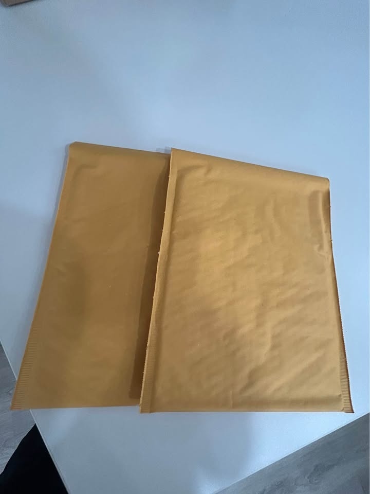 Self-seal Cushioned Envelopes - photo 2