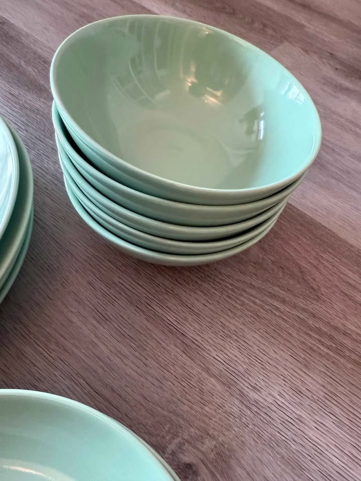 15-piece IKEA dinnerware set - photo 3