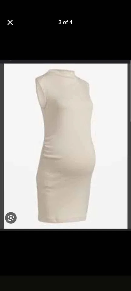 Maternity Sleeveless Turtleneck Dress image indicator(4)