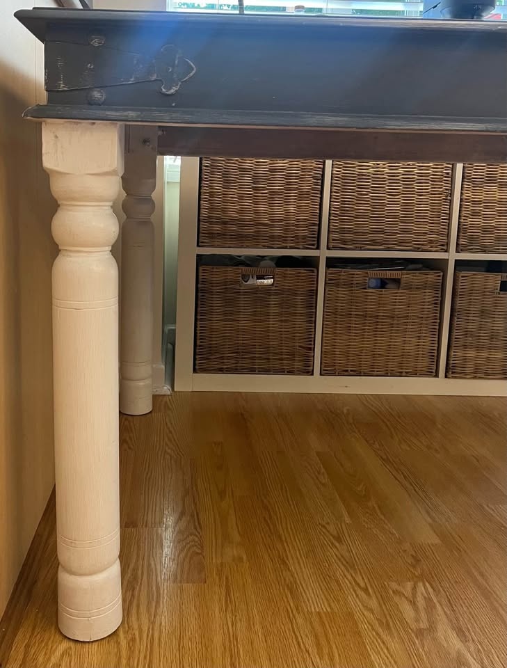 Solid wood - chalk painted distressed and gloss treated - photo 4