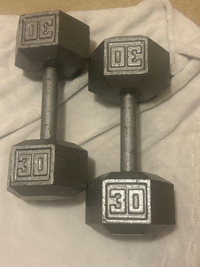 30 LB Cast Iron Hex Dumbell Set