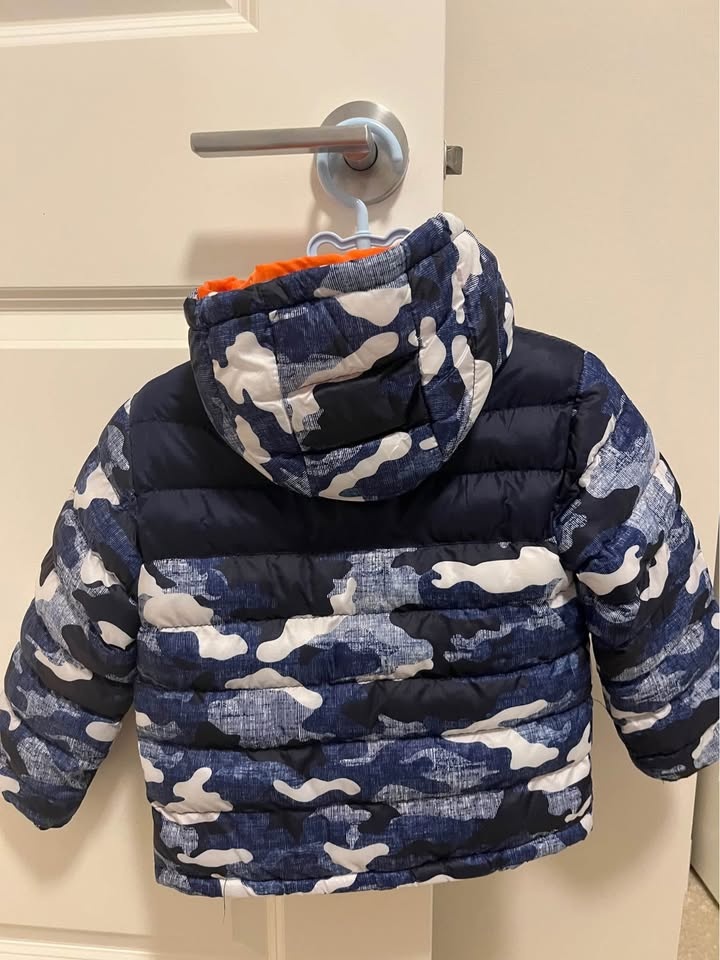 Mountain warehouse toddler like-new insulated jacket - photo 2