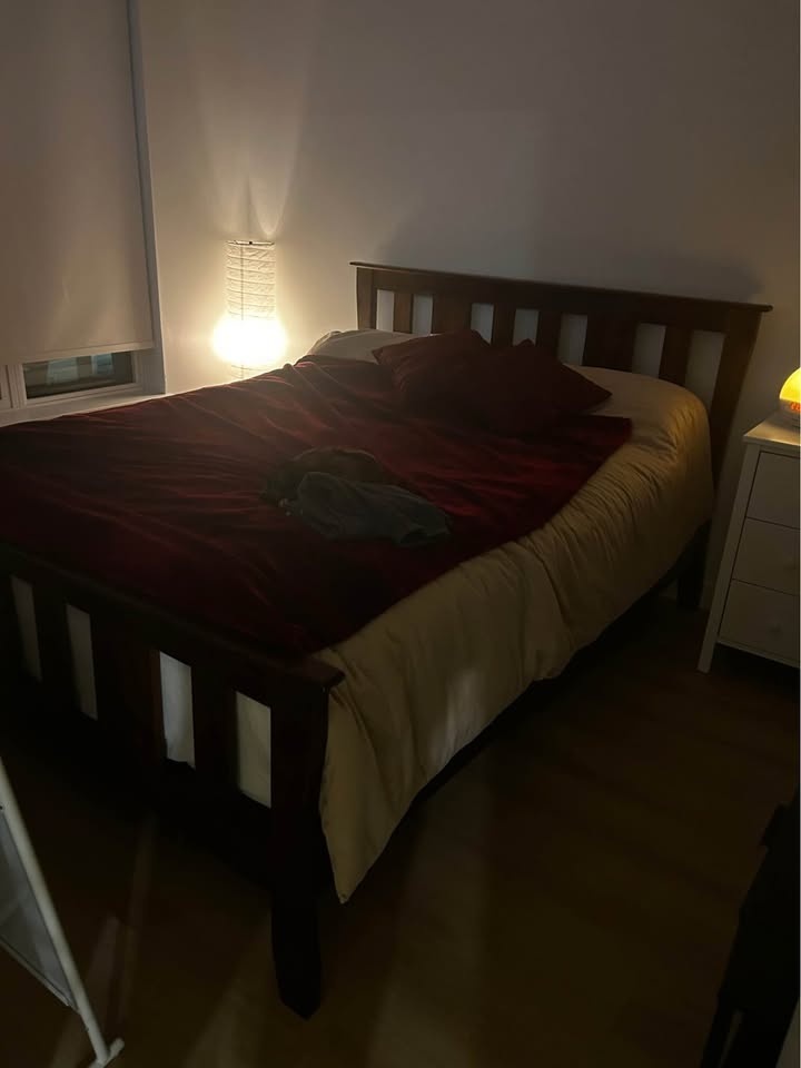 Beautiful Solid Wood Queen Bed Frame – Rich Brown Finish - photo 3