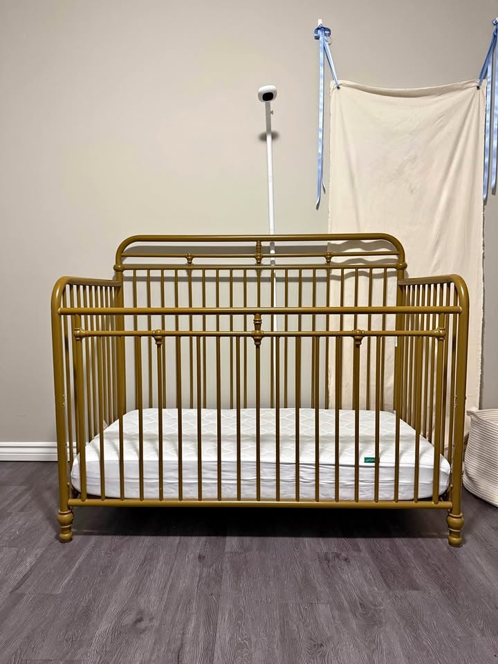 3-in-1 Convertible Crib – Gold Finish