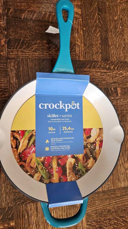 New Crackpot Skillet 10in with enamel coating- Great for gifting