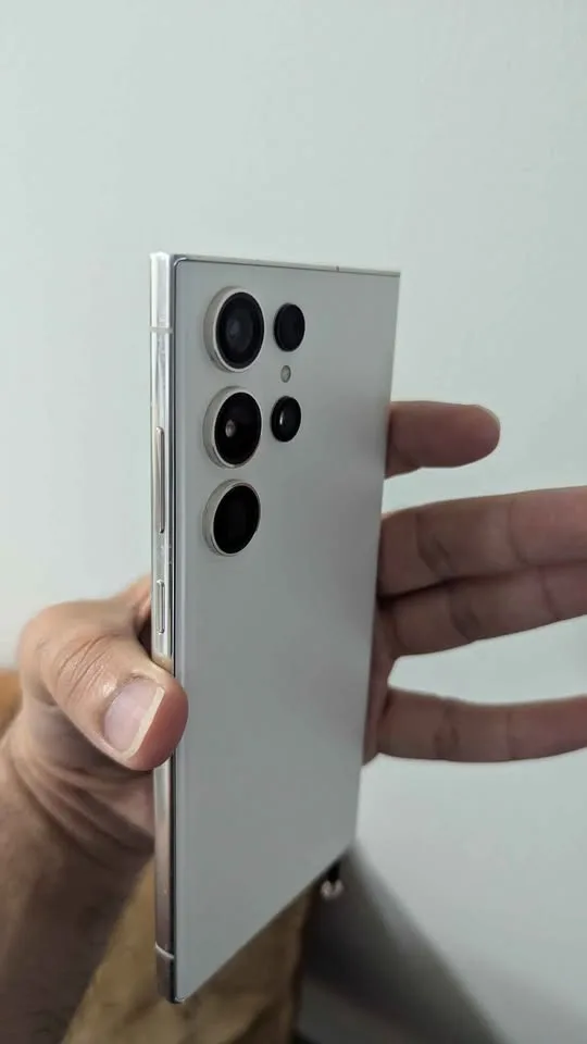 Samsung Galaxy S23 Ultra | 256GB image indicator(3)