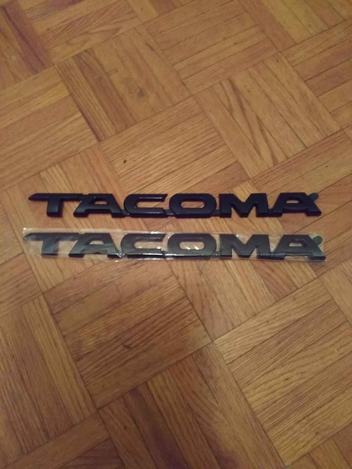 QUALITY TACOMA SET OF 2 SIDE PANEL REPLACEMENT EMBLEMS - photo 2