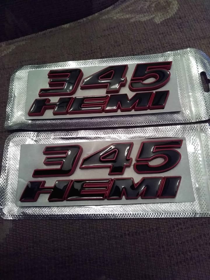345 HEMI Dodge Charger Challenger Side Panel Emblems - photo 2