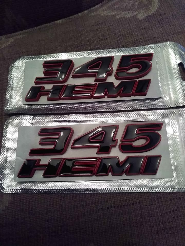 345 HEMI Dodge Charger Challenger Side Panel Emblems - photo 3