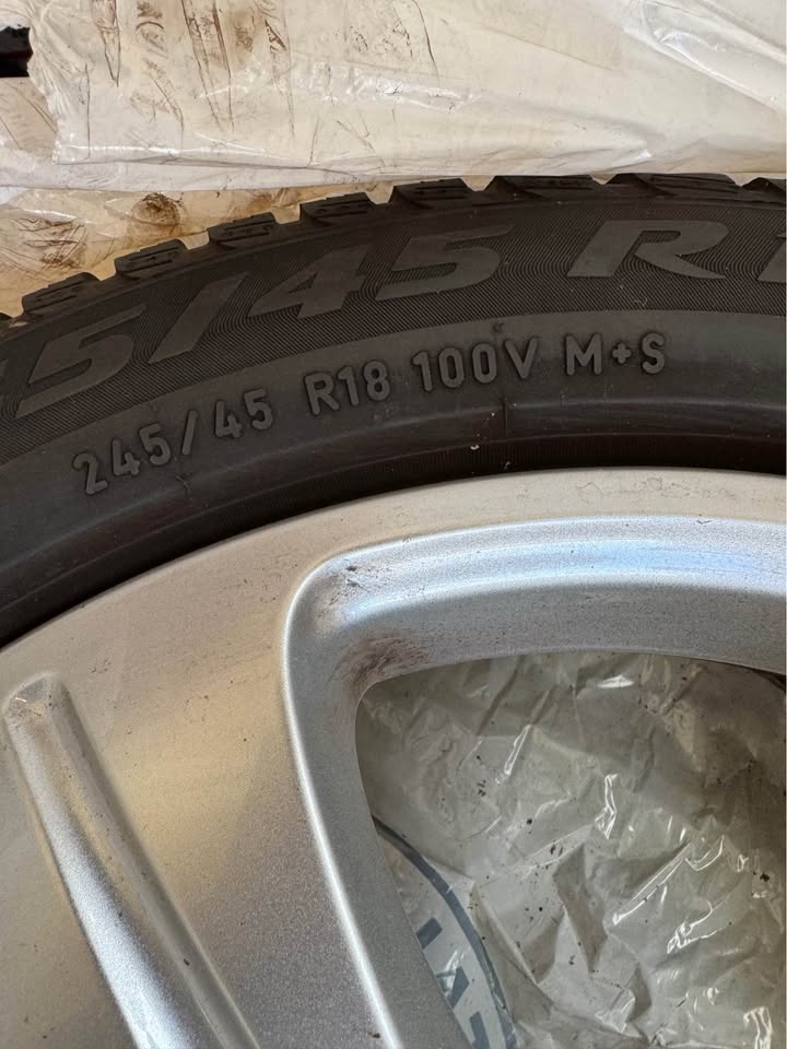 Mercedes E class Pirelli Winter Sottozero 3 MOE 245 45 R18 with - photo 4