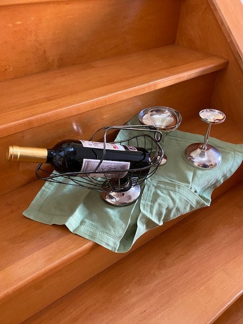Silver plated brass wine holder and two goblets - photo 4